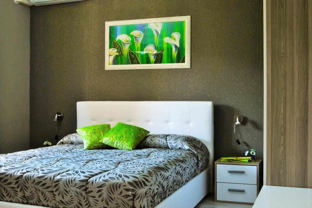 Bed and Breakfast Etna En Vie Zafferana Etnea Habitación foto
